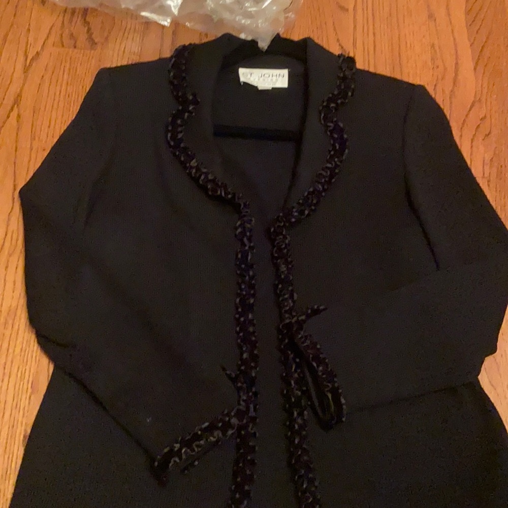 Classic St. John knit Jackets with velvet details